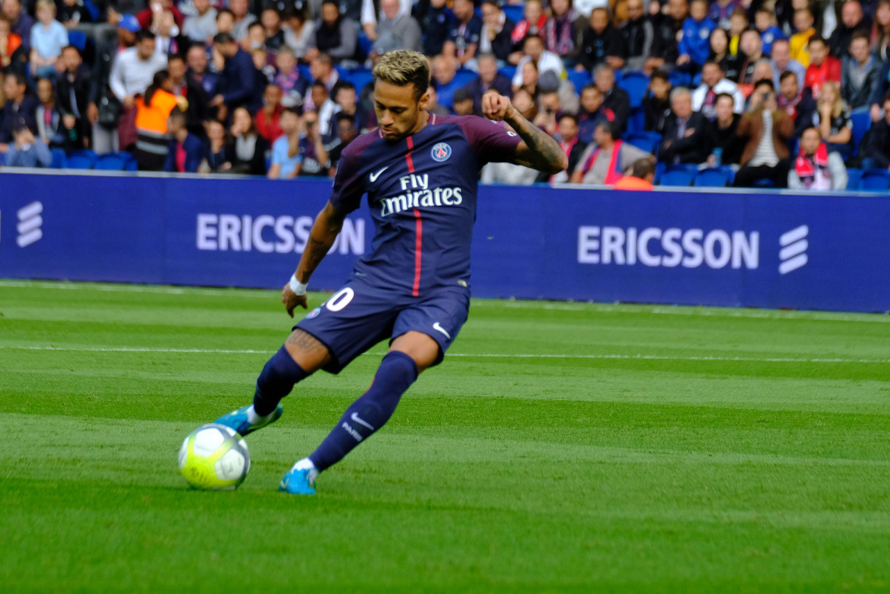 德天空：多特关注昆滕-廷贝尔；布兰特开始学习西班牙语（德媒：多特有意昆滕-廷贝尔，布兰特已开始学习西语）