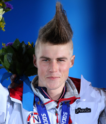 邮报：切尔西可能冬窗外租乔治；霍尔有机会参加世界杯（邮报：切尔西或冬窗租借放走乔治；霍尔有望出战世界杯）