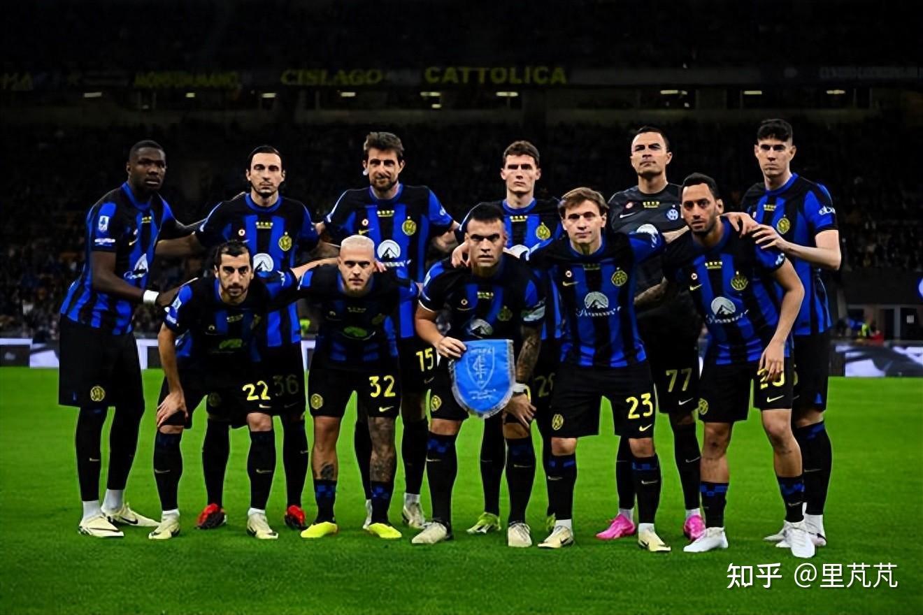 迪洛伦佐：球队的发挥堪称完美，希望我们最终能捧起冠军奖杯（迪洛伦佐：球队表现近乎完美，盼最终举起冠军奖杯）