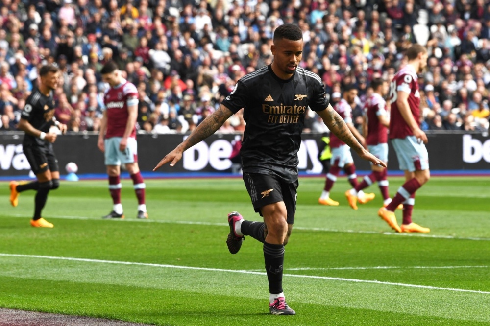 半场战报：博洛尼亚1-2克雷莫内塞，奥尔索利尼点射，瓦尔迪、帕耶罗破门（半场快讯：博洛尼亚1-2落后克雷莫内塞，奥尔索利尼点射，瓦尔迪、帕耶罗进球）