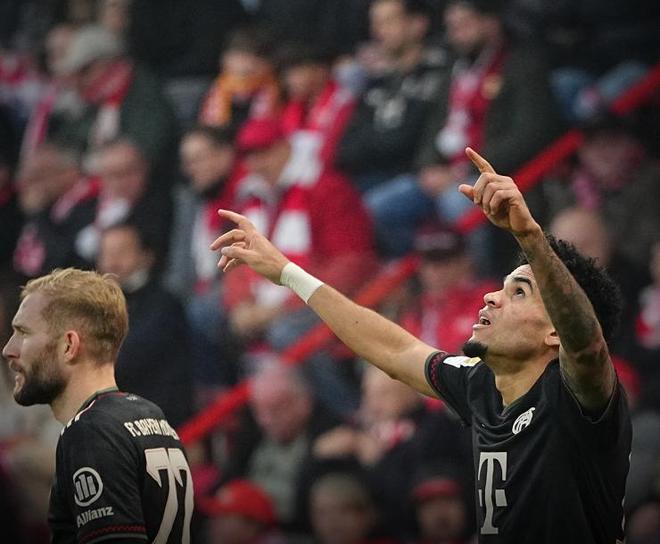 5场丢8分！阿森纳也要羡慕，拜仁对手仍高居第二，英超太难了（5战丢8分！英超太卷，连阿森纳都得眼红，拜仁对手依旧稳居第二）