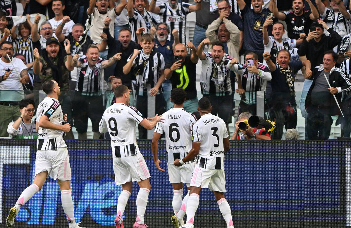 布鲁日主帅：球队尊重并钦佩巴萨，但也希望对手别小觑我们（布鲁日主帅：我们敬重巴萨，也请对手不要低估我们）