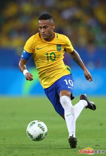 巴萨主帅换人神了！拉什福德出场4分钟助攻，赛季21场造15球超值（巴萨主帅神调度！拉什福德登场4分钟送助攻，21战15次参与进球物超所值）