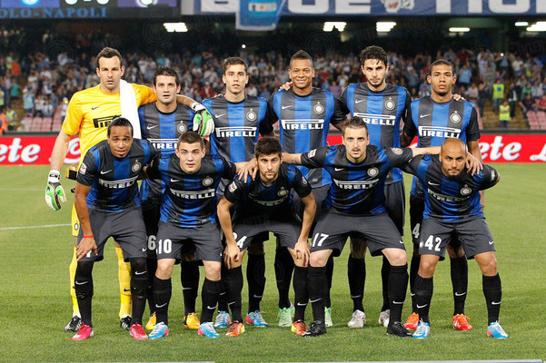 芬奇：主力球员上半场必须努力防守，他们打得太随意了