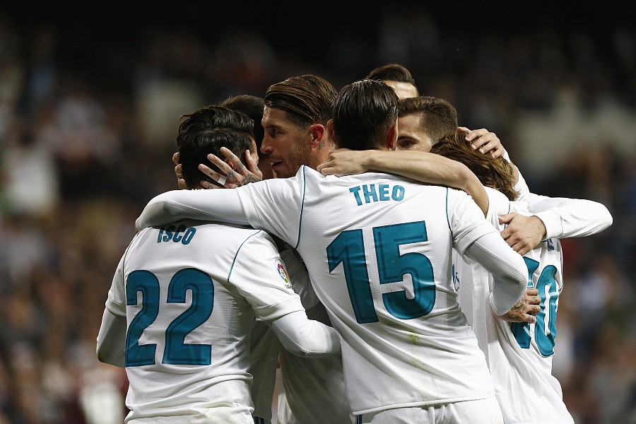 马特乌斯：我和马拉多纳就像梅西和C罗，但我们场外相处更多（马特乌斯：我与马拉多纳如同梅西与C罗，但场外互动更频繁）