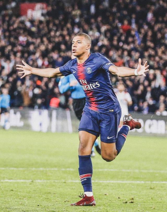 米体：吉尔摩考虑手术治疗耻骨炎，可能缺席至明年一月（米体：吉尔摩或接受耻骨炎手术，伤停恐至明年1月）