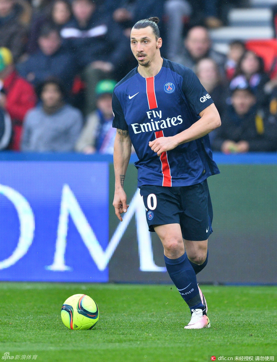 埃贝尔：于帕拒绝续约报价是无稽之谈，希望在年底前完成续约（埃贝尔否认于帕拒绝续约传闻，力争年底前完成续约）