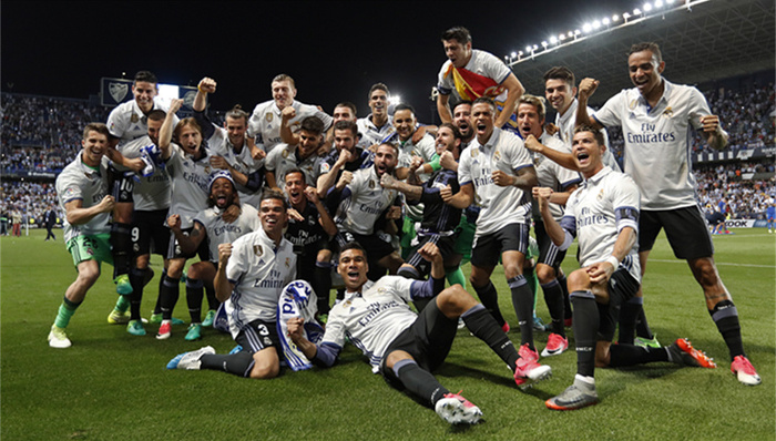 双拳难敌四手！库里末节独得14分&全场轰下39+5+5难救主（孤掌难鸣！库里末节狂砍14分，全场39+5+5仍难挽败局）